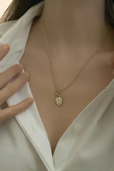 Foundrae Horseshoe Protection Fine Belcher Necklace | Thumbnail 2