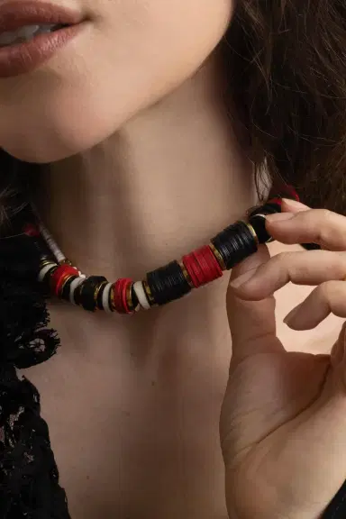 HIJAS DE PUKA Jaipur Black Red White African beaded Necklace | Thumbnail 3 HIJAS DE PUKA Jaipur Black Red White African beaded Necklace | Thumbnail 3