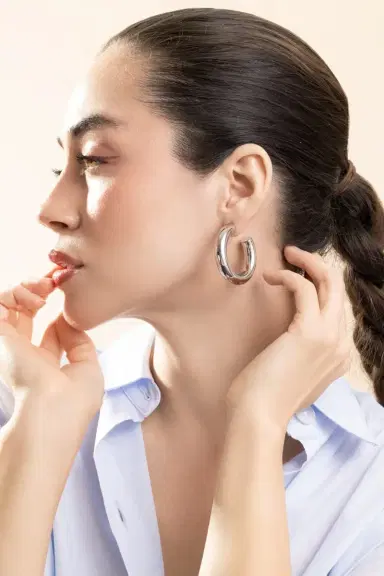 Jennifer Fisher Jamma Mini Hoop Earrings - Silver - 1in | Thumbnail 4 Jennifer Fisher Jamma Mini Hoop Earrings - Silver - 1in | Thumbnail 4
