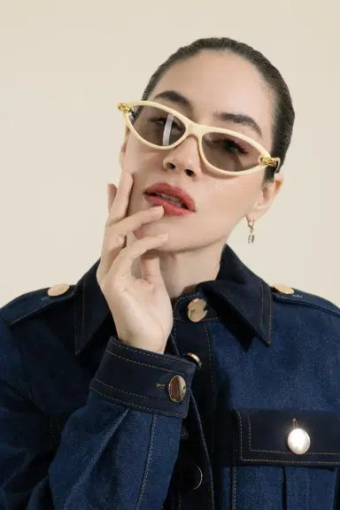 Bottega Veneta Knot Cat Eye Sunglasses | Thumbnail 2