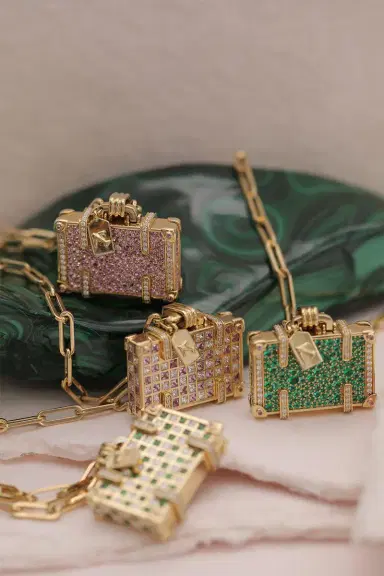 NEVERNOT Large Pink Sapphire Travel Necklace | Thumbnail 6
