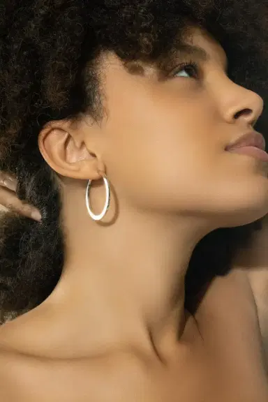 CADAR Large Plain Hoop Earrings | Thumbnail 4