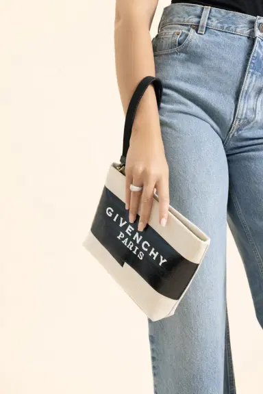 Givenchy Logo Pouch Clutch | Thumbnail 3