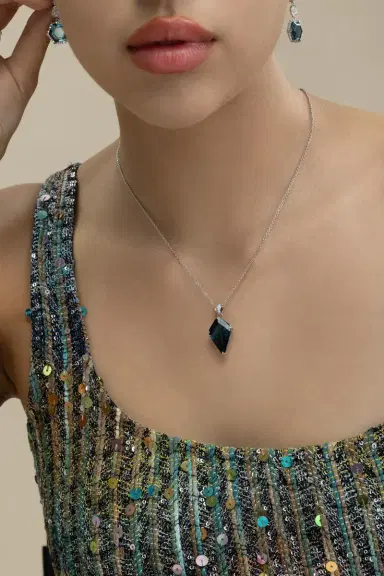 LISA NIK London Blue Topaz Kite Necklace | Thumbnail 2