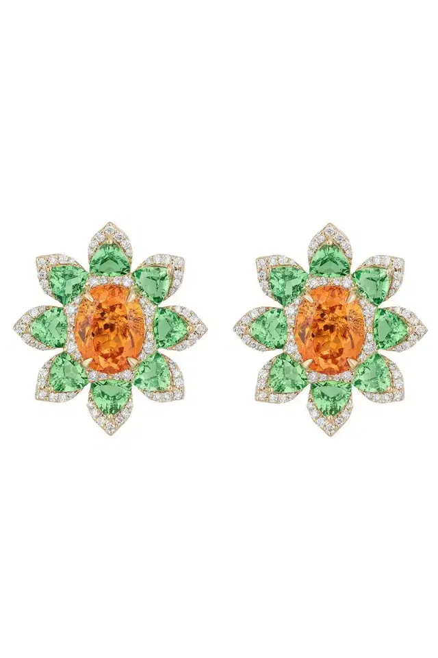 GOSHWARA Mandarin Garnet Tsavorite Flower Stud Earrings