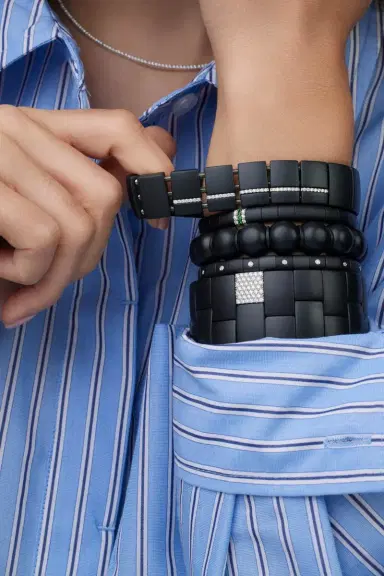 ROBERTO DEMEGLIO Matte Black Ceramic Tsavorite Diamond Pura Bracelet | Thumbnail 2