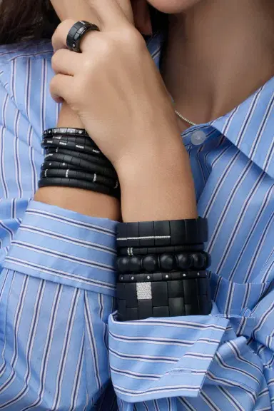 ROBERTO DEMEGLIO Matte Black Ceramic Tsavorite Diamond Pura Bracelet | Thumbnail 4
