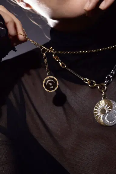 Foundrae Medium Bird's Eye Internal Diamond Compass - Pause | Thumbnail 3