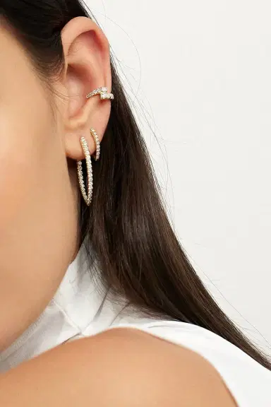 Melissa Kaye Medium Cristina Diamond Earrings - Yellow Gold | Thumbnail 4 Melissa Kaye Medium Cristina Diamond Earrings - Yellow Gold | Thumbnail 4