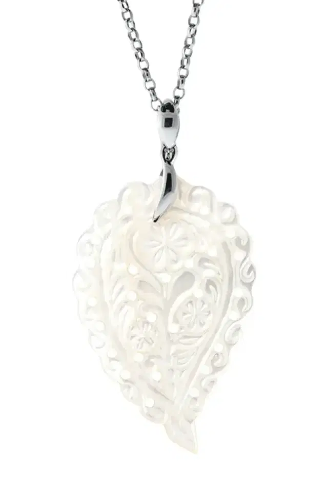 TAMARA COMOLLI Medium Mother of Pearl Carved India Pendant