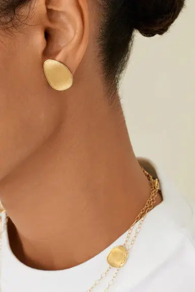 MARCO BICEGO Medium Petal Lunaria Stud Earrings | Thumbnail 2