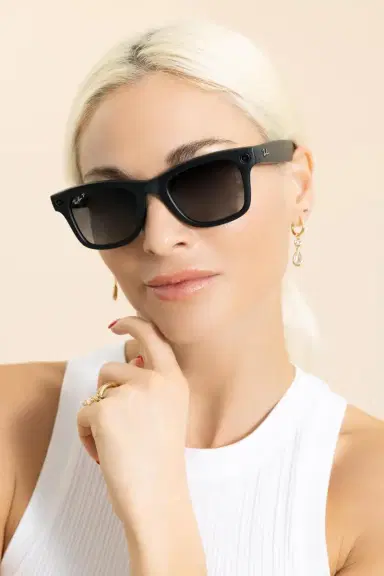 Ray-Ban Meta Wayfarer Sunglasses - Matte Black Gradient Graphite | Thumbnail 4