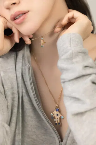 VAN Mini Van Heart Pendant | Thumbnail 4