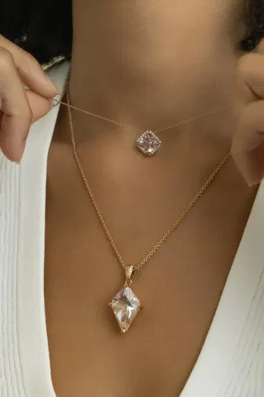 LISA NIK Morganite Diamond Pendant Necklace | Thumbnail 2