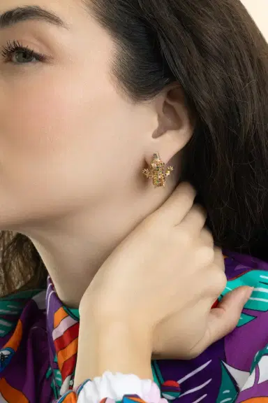 GOSHWARA Multi Sapphire Onyx Crocodile Ark Earrings | Thumbnail 2 GOSHWARA Multi Sapphire Onyx Crocodile Ark Earrings | Thumbnail 2