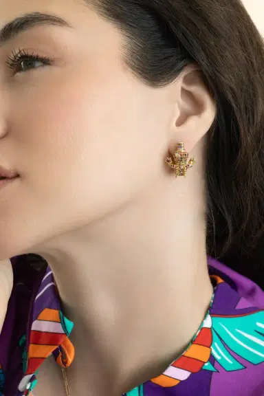 GOSHWARA Multi Sapphire Onyx Crocodile Ark Earrings | Thumbnail 4 GOSHWARA Multi Sapphire Onyx Crocodile Ark Earrings | Thumbnail 4
