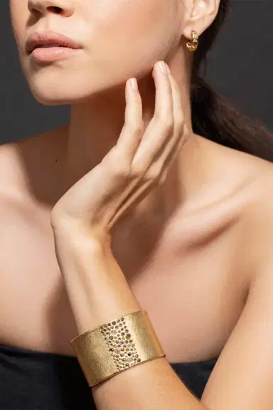 TODD REED Natural Diamond Mix Cuff | Thumbnail 2 TODD REED Natural Diamond Mix Cuff | Thumbnail 2