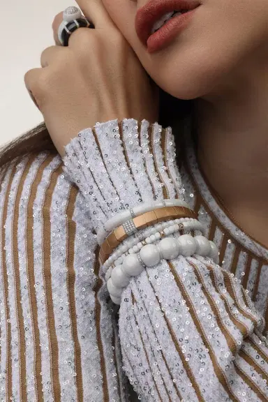 ROBERTO DEMEGLIO Nine Diamond Gold White Ceramic Pura Stretch Bracelet | Thumbnail 4