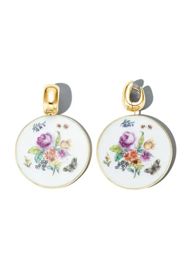 Marla Aaron Nymphenburg Disc Charm