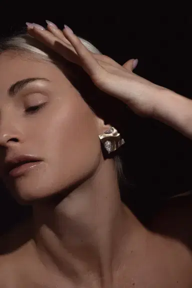 ARUNASHI Oasis In The Gold Desert Earrings | Thumbnail 5 ARUNASHI Oasis In The Gold Desert Earrings | Thumbnail 5