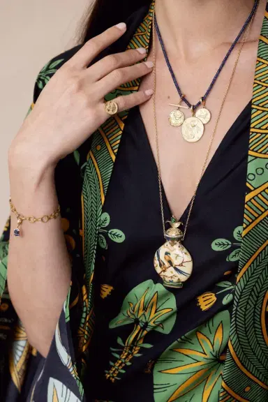 Azlee Of The Stars Aquarius Large Coin Pendant | Thumbnail 2