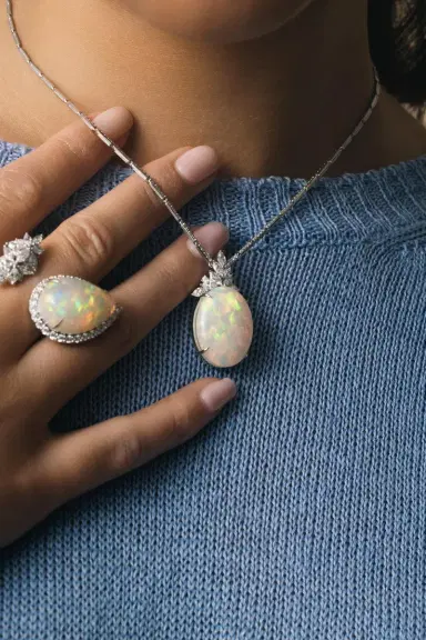 YEPREM Opal Diamond Pendant Reign Necklace | Thumbnail 4 YEPREM Opal Diamond Pendant Reign Necklace | Thumbnail 4