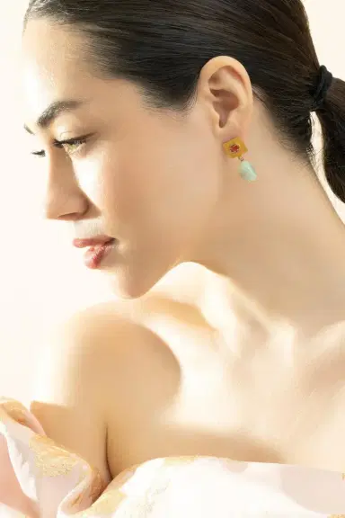 Coomi Orange Sapphire Opal Earrings | Thumbnail 4 Coomi Orange Sapphire Opal Earrings | Thumbnail 4