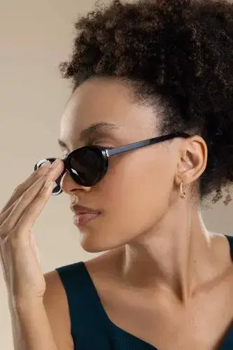 Saint Laurent Oval Cat Eye Sunglasses | Thumbnail 3