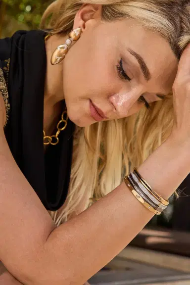 ARUNASHI Purple Sapphire Baguette Enigma Bangle Bracelet | Thumbnail 3
