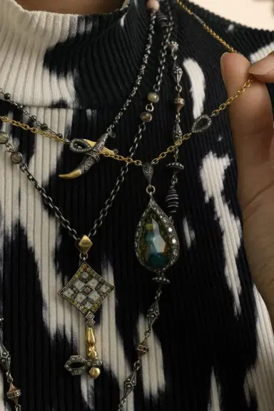SEVAN BICAKCI Rock Quartz Peacock Pendant Necklace | Thumbnail 4