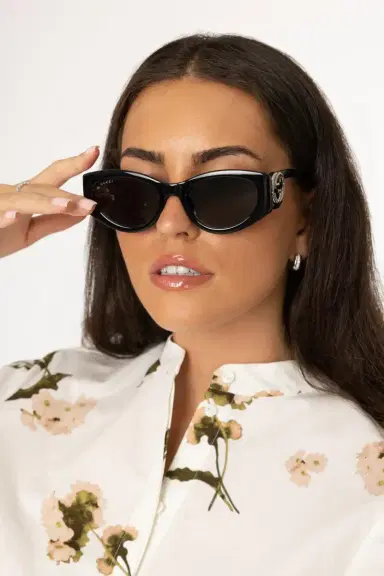 Gucci Rounded Rectangle Sunglasses | Thumbnail 2
