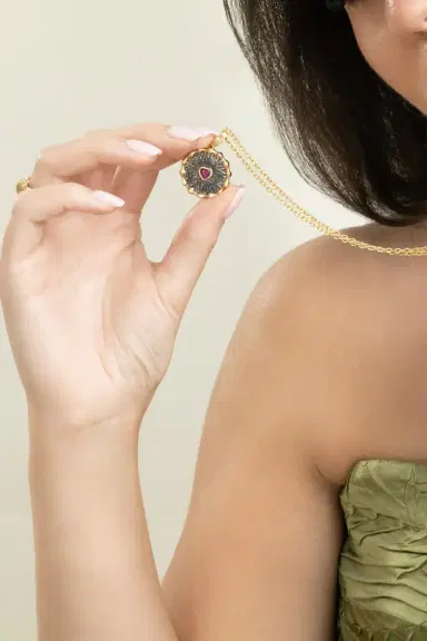 VRAM Ruby Heart Hypha Charm Necklace | Thumbnail 5 VRAM Ruby Heart Hypha Charm Necklace | Thumbnail 5
