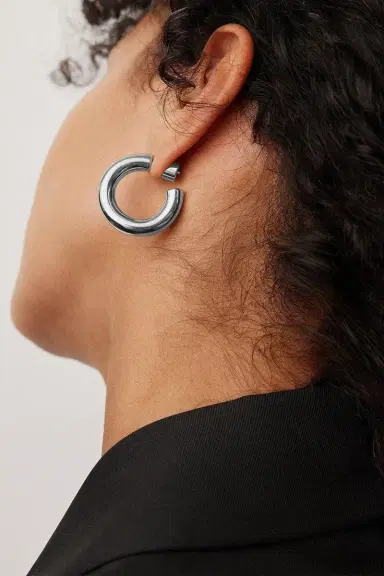 Jennifer Fisher Samira Huggie Earrings - Silver - 1in | Thumbnail 2