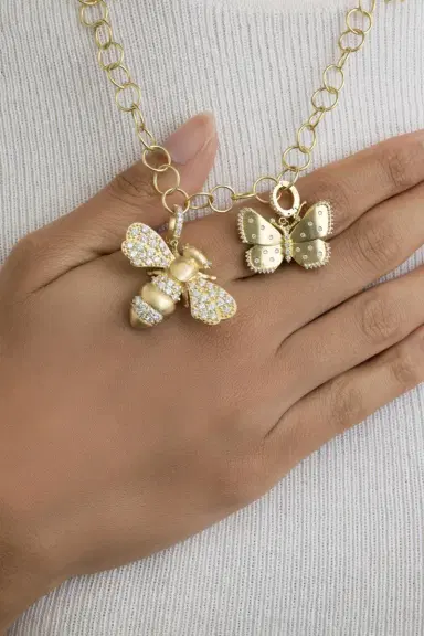 TANYA FARAH Scattered Diamond Kissing Butterfly Charm | Thumbnail 4