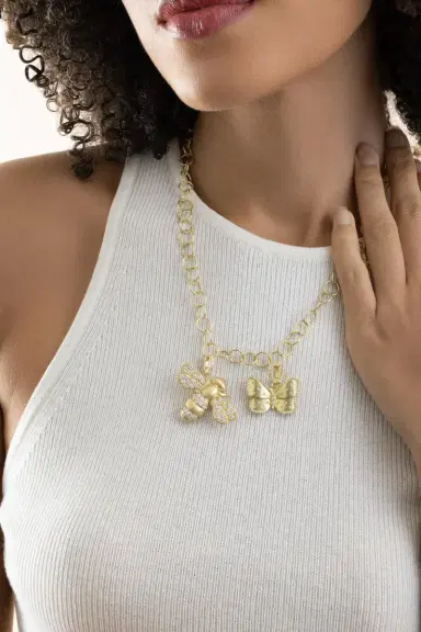 TANYA FARAH Scattered Diamond Kissing Butterfly Charm | Thumbnail 5