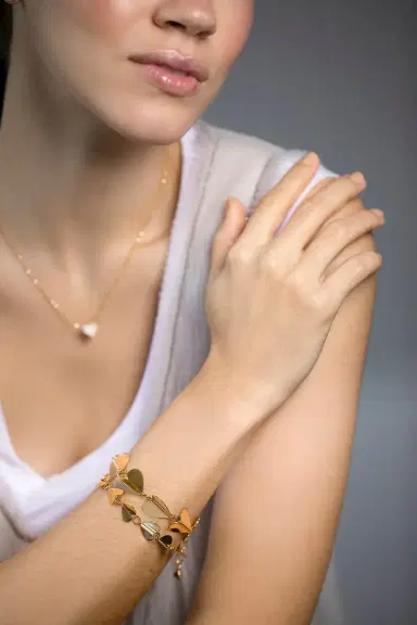 CADAR Small Hearts Bracelet | Thumbnail 2