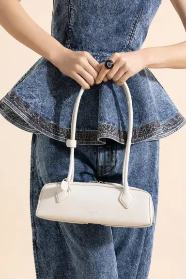 Alaïa Small Le Teckel Bag | Thumbnail 4 Alaïa Small Le Teckel Bag | Thumbnail 4