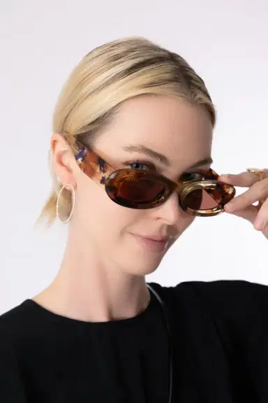 Gucci Small Rectangle Sunglasses | Thumbnail 3