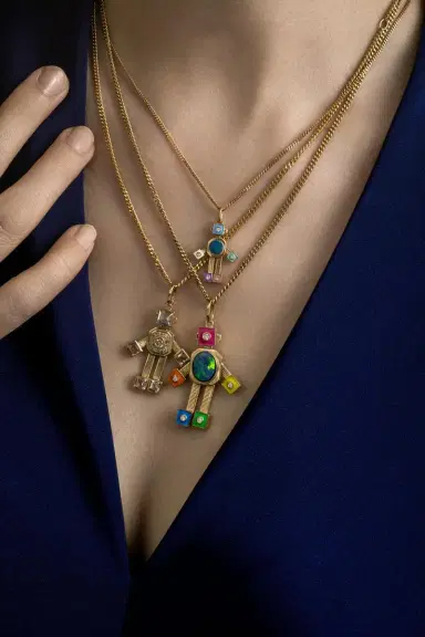 VAN Sogno Heart Midi Robot Pendant | Thumbnail 3