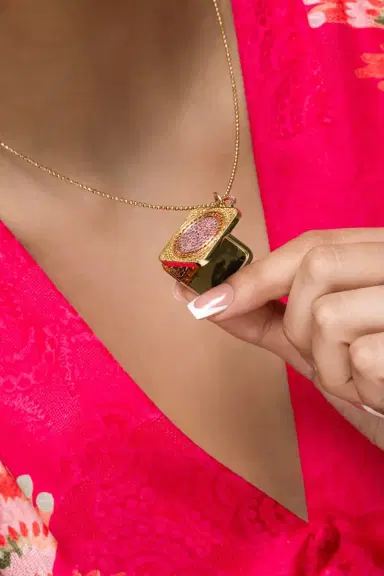 DEVON WOODHILL Strawberry Shortcake Voyage Locket | Thumbnail 2 DEVON WOODHILL Strawberry Shortcake Voyage Locket | Thumbnail 2