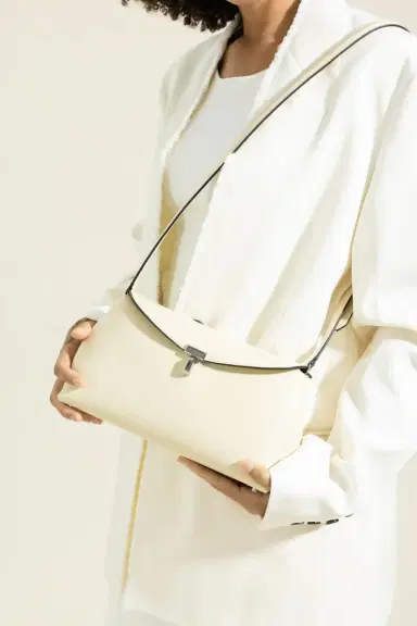 TOTEME T-Lock Leather Clutch | Thumbnail 4 TOTEME T-Lock Leather Clutch | Thumbnail 4