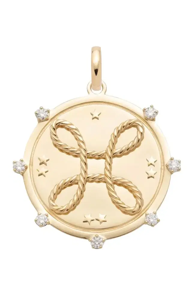 Foundrae True Love - Love Knot Large Medallion