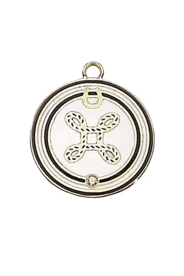 Foundrae True Love Knot Pendant