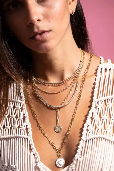 Foundrae True Love Spark Medallion Refined Clip Necklace | Thumbnail 4