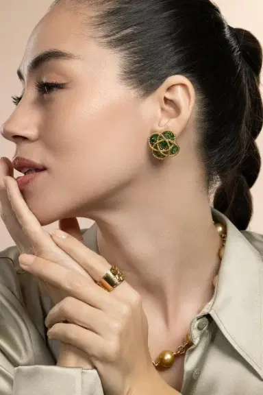 VERDURA Tsavorite Garnet Quatrefoil Earrings | Thumbnail 2