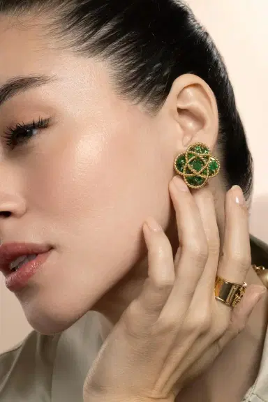 VERDURA Tsavorite Garnet Quatrefoil Earrings | Thumbnail 3