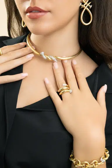 DAVID WEBB Two Tone Hammered Twisted Nail Necklace | Thumbnail 4