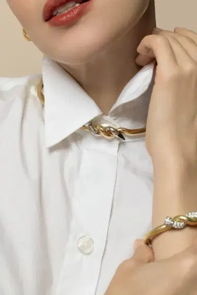 DAVID WEBB Two Tone Twisted Nail Collar Necklace | Thumbnail 2 DAVID WEBB Two Tone Twisted Nail Collar Necklace | Thumbnail 2