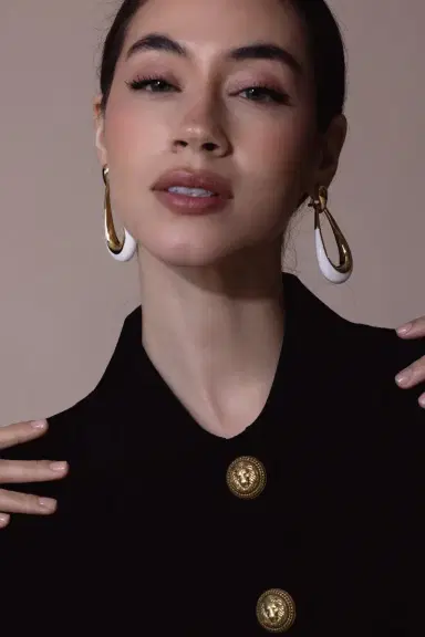 SIDNEY GARBER White Door Knocker Earrings | Thumbnail 5