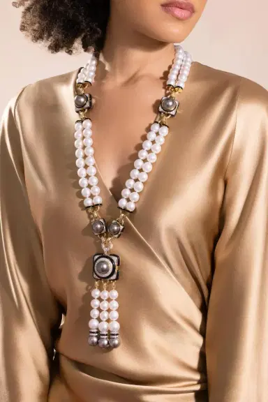 DAVID WEBB White Grey Pearl Couture Necklace | Thumbnail 3 DAVID WEBB White Grey Pearl Couture Necklace | Thumbnail 3